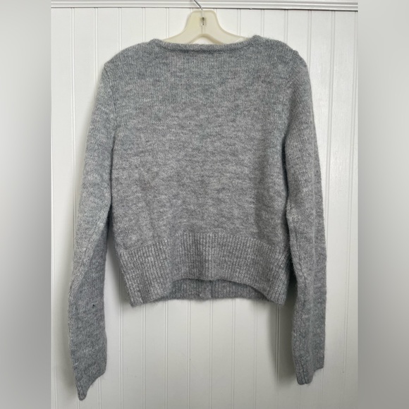 Old Navy knit sweater - Picture 4 of 4